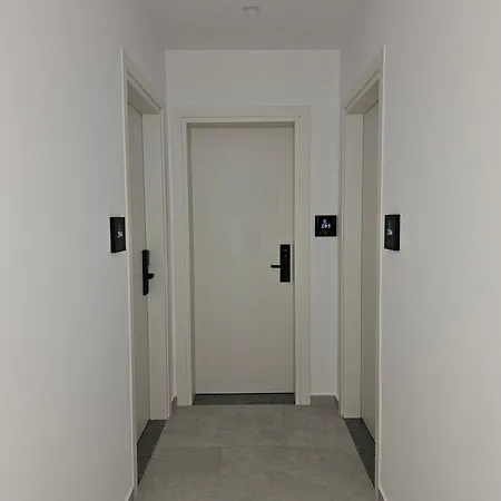 Adele Hotel 4*