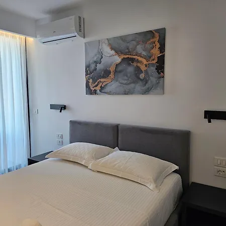 Adele 4* Ksamil