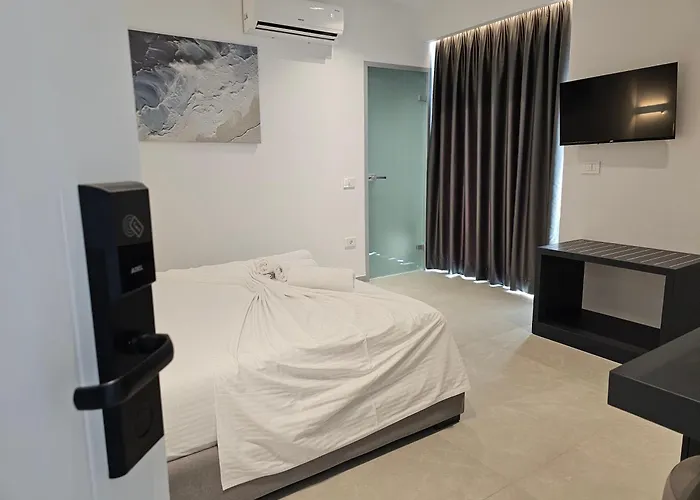 Adele 4* 卡萨米尔