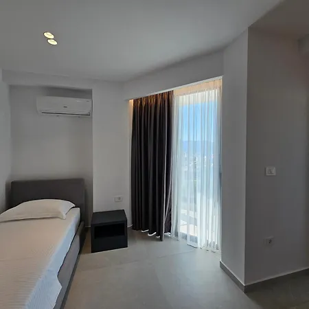 Adele Ξενοδοχείο 4*