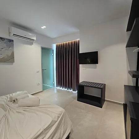 Hotel Adele 4*