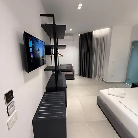 Adele 4* Εξαμίλιο