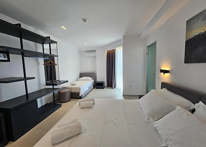 Adele Отель Ксамил